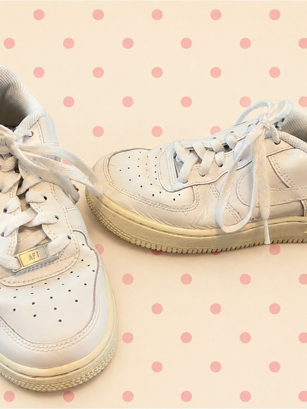 Nike White Kids Low-Top Sneakers with Lace-Up Closure